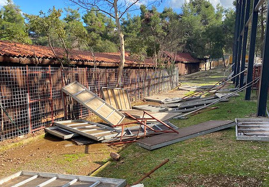 Μεγάλες καταστροφές στο Terra Vibe στη Μαλακάσα (Photos)