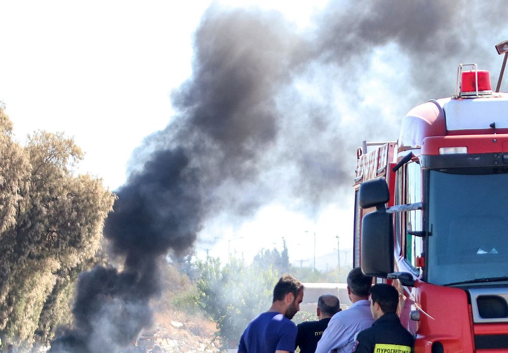 Φωτιά σε καταυλισμό Ρομά στην Παιανία