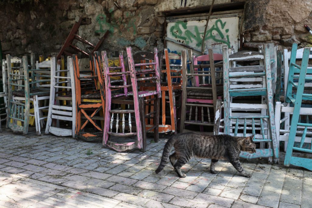 Σφίγγει η κυβερνητική θηλιά για τις ΜμΕ