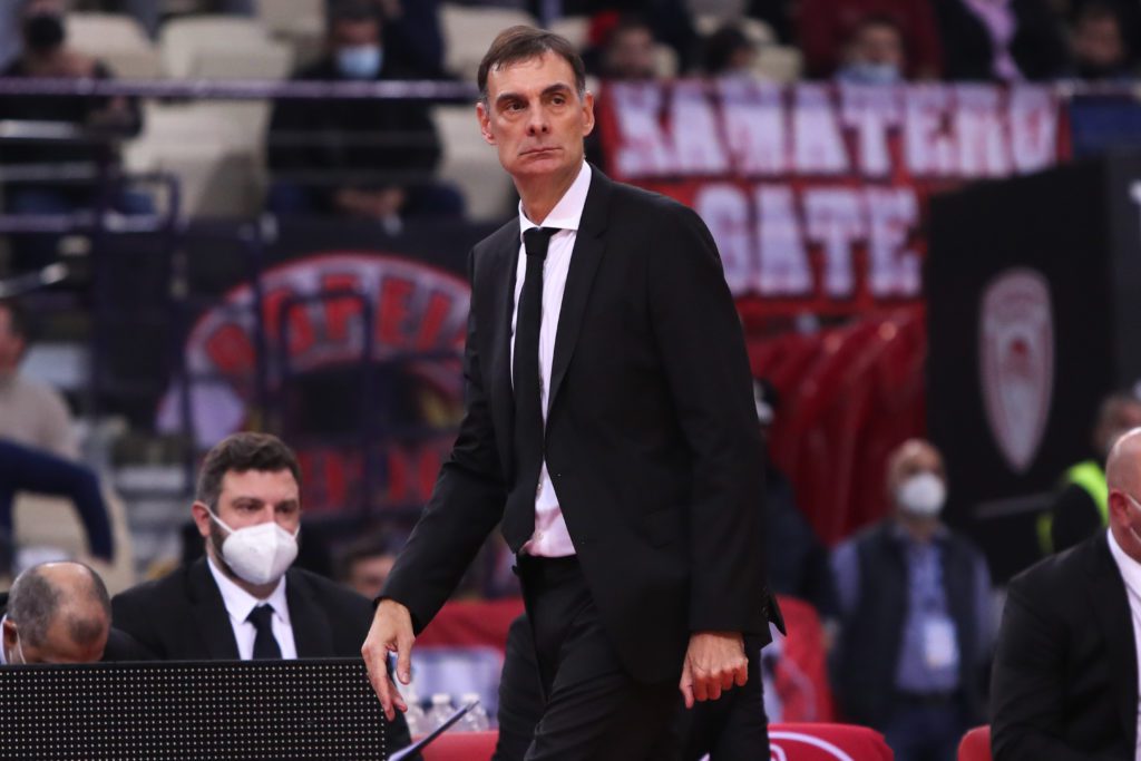 Euroleague- έρευνα: Ο Μπαρτζώκας έχει δίκιο για τα τάιμ άουτ