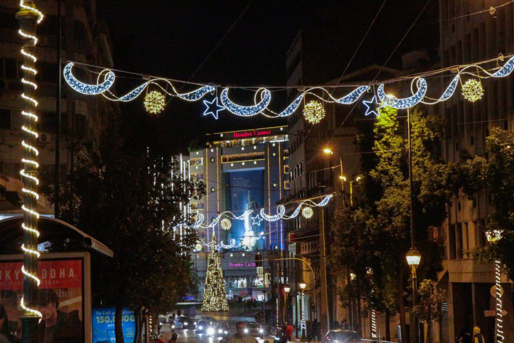 Χριστουγεννιάτικα Χωριά στις πλατείες της Αθήνας