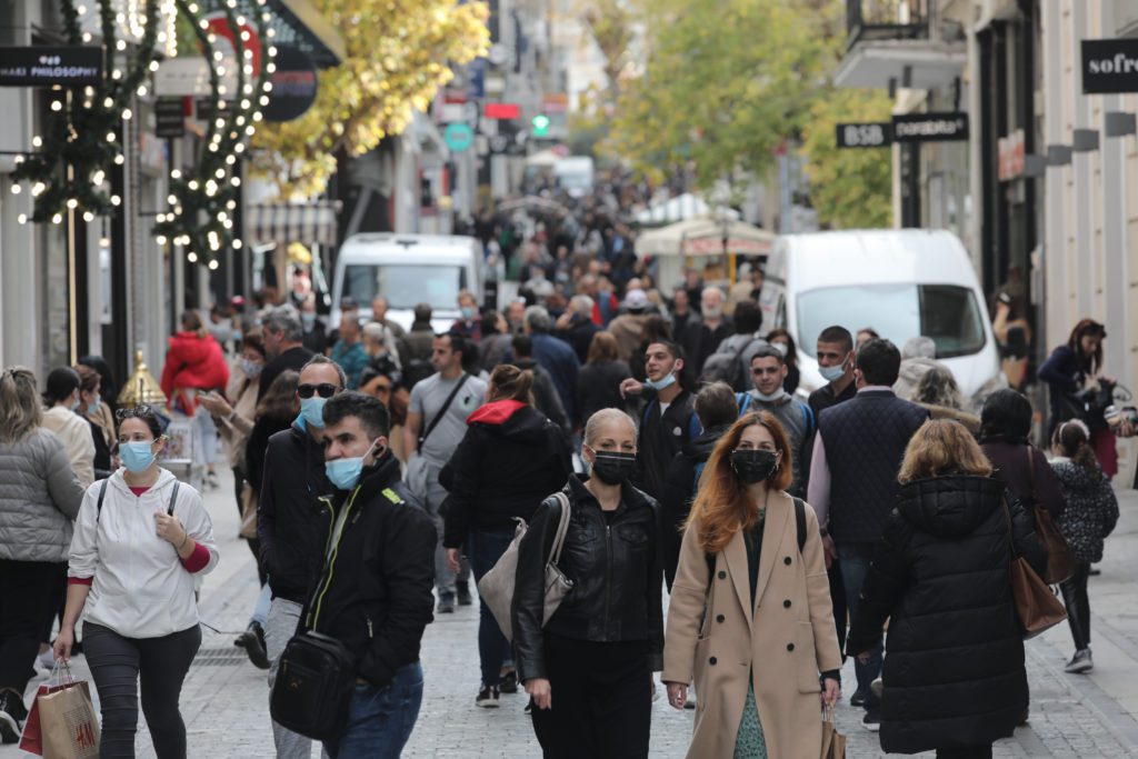 Παυλάκης: Να παρθούν νέα περιοριστικά μέτρα, αναμένεται «μεγάλο τσουνάμι» τον Ιανουάριο – Πιθανόν 25.000 νεκροί ως το Πάσχα