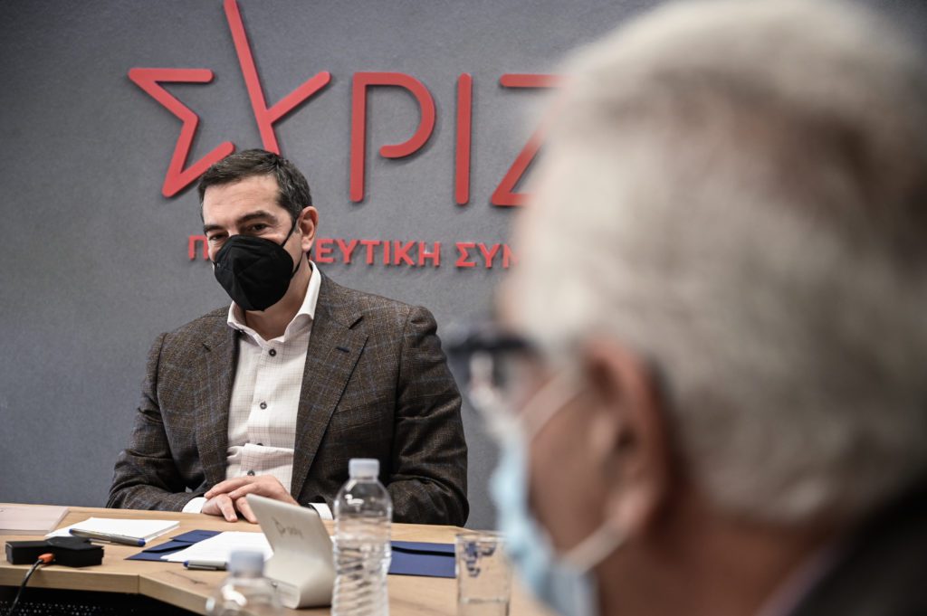 Τσίπρας: Καταθέτουμε πρόταση για να παραμείνουν ανοιχτά τα σχολεία αλλά και ασφαλή