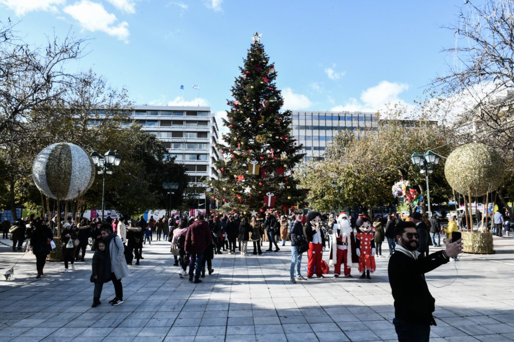 Με ελπίδα τα… self test στις γιορτές και νέα μέτρα από… Ιανουάριο «οχυρώνεται» η Ελλάδα στην μετάλλαξη Όμικρον
