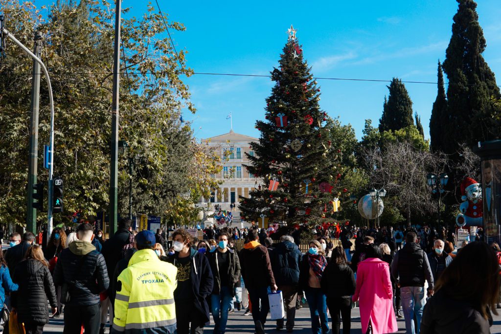 Καραντίνα πέντε ημερών για όσους έρθουν σε επαφή με κρούσμα προτείνουν οι επιστήμονες