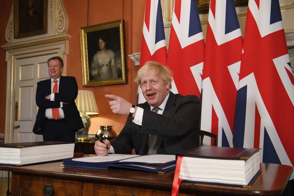 Βρετανία: Απογοητευμένος από τον Μπόρις Τζόνσον παραιτήθηκε ο υπουργός αρμόδιος για το Brexit Ντέιβιντ Φροστ