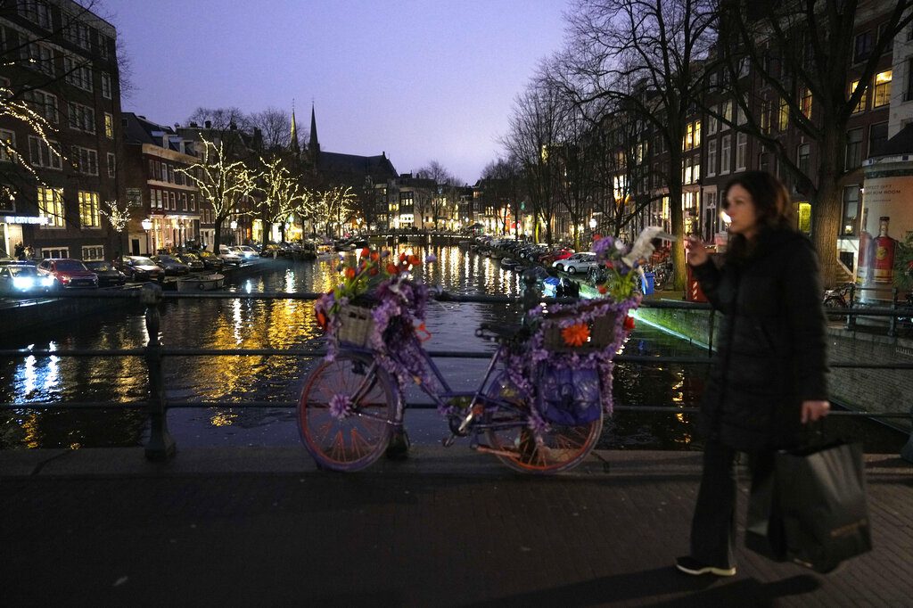 Ολλανδία: Χριστούγεννα σε lockdown λόγω παραλλαγής Όμικρον