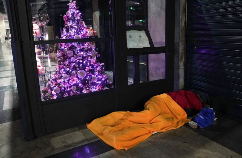 Mια κουβέρτα για τους άστεγους στο Μιλάνο