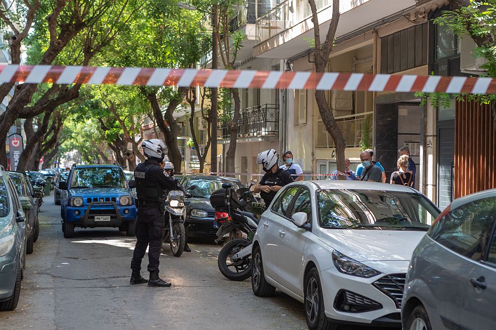 Θεσσαλονίκη: Νεκρή η γυναίκα που δέχτηκε πυροβολισμούς μέσα σε ζαχαροπλαστείο