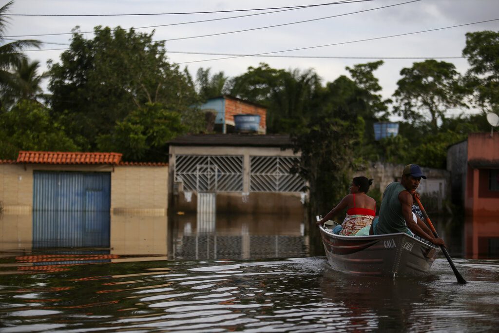 Πλημμύρες στη Βραζιλία: Ο ακροδεξιός Μπολσονάρου αρνείται τη βοήθεια που προσφέρει η Αργεντινή