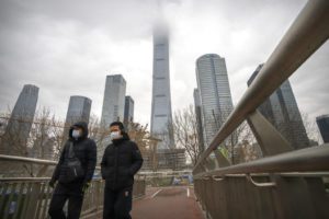 Πεκίνο: Εντείνει τις προσπάθειες για περιορισμό της έξαρσης της Covid-19