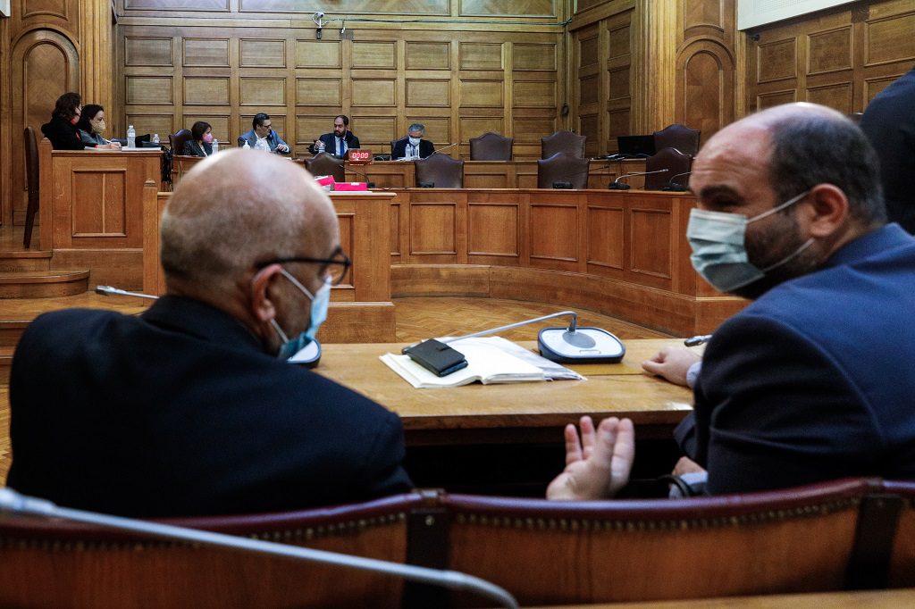 Το υπουργείο Υγείας διαψεύδει Γκάλγκο και Πέτσα για τον αποκλεισμό του Documento