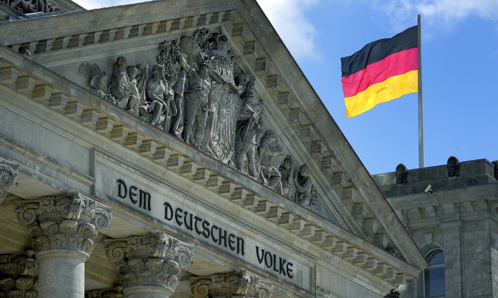 Γερμανία: Στάσιμη η γερμανική οικονομία το β’ τρίμηνο, το ποσοστό ανεργίας αυξήθηκε στο 5,4% τον Ιούλιο