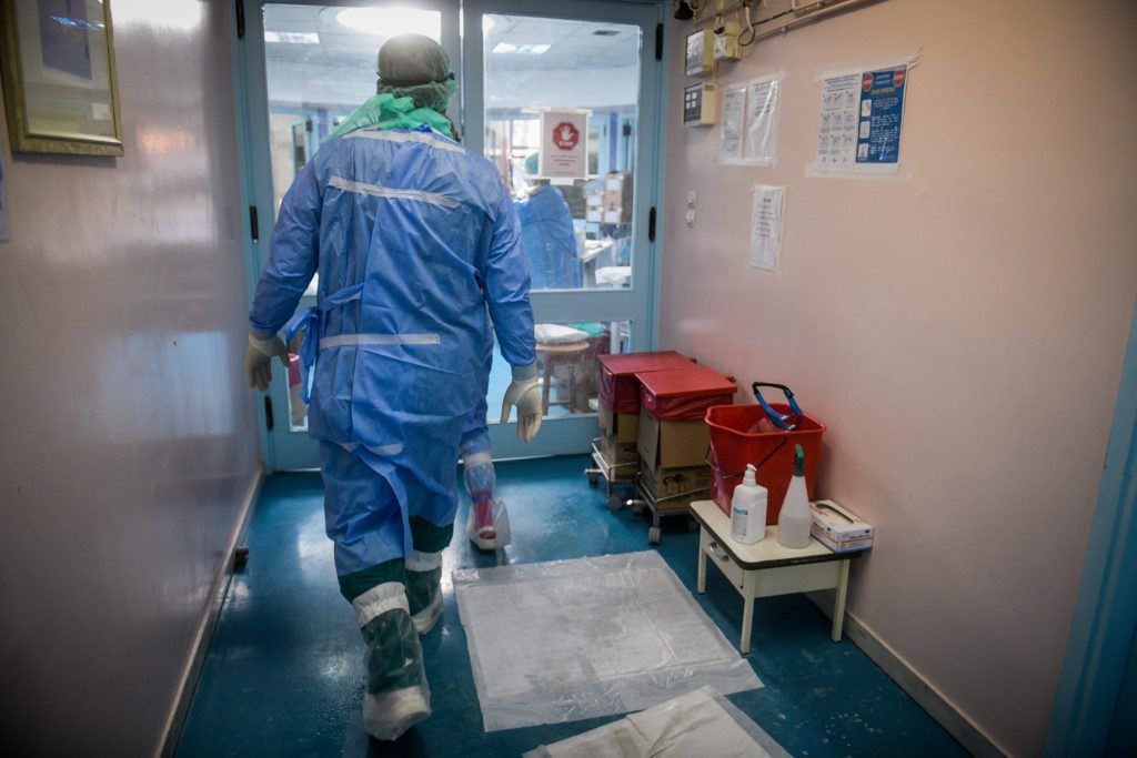 Κορονοϊός: «Μάχη» στα νοσοκομεία της Β. Ελλάδας – Πάνω από 80% οι ανεμβολίαστοι στις ΜΕΘ