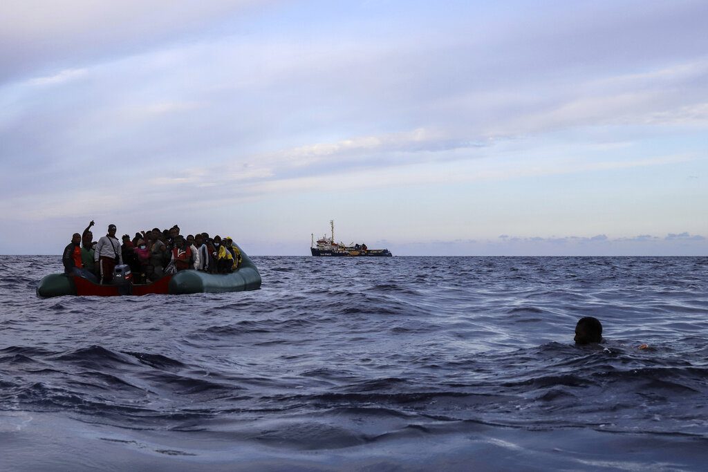 ΣΥΡΙΖΑ για ναυάγια: Η κυβέρνηση Μητσοτάκη επιτρέπει στους διακινητές να κινούνται ανενόχλητοι στο Αιγαίο