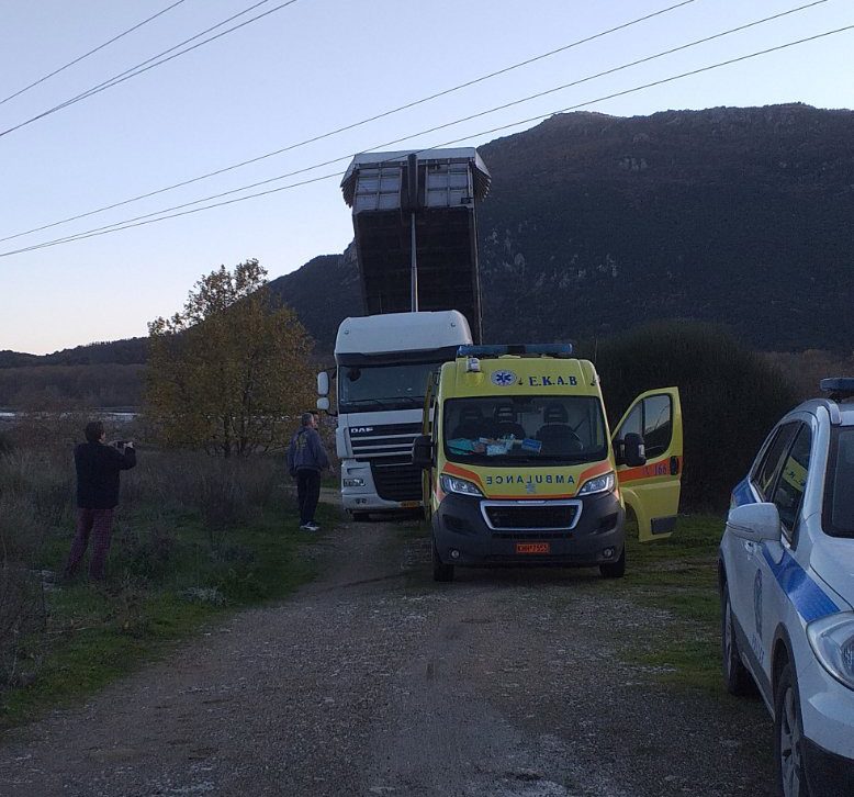 Τρίκαλα: Οδηγός φορτηγού χτυπήθηκε από ρεύμα και σκοτώθηκε