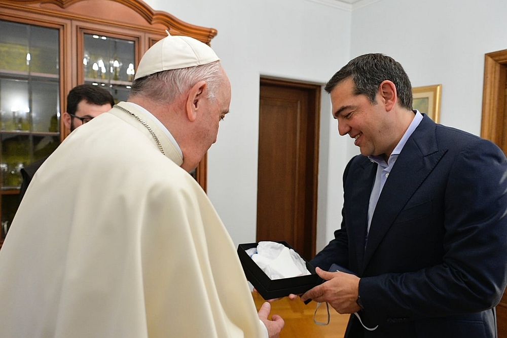 Συνάντηση Τσίπρα με τον Πάπα Φραγκίσκο – Συζήτησαν για Συνθήκη των Πρεσπών, προσφυγικό και πανδημία