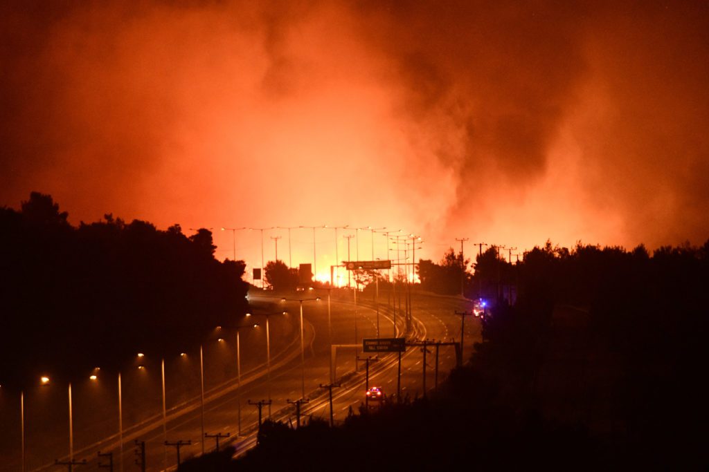Έρευνα: Αν στην Βαρυμπόμπη έπνεαν ισχυροί άνεμοι η εξάπλωση της πυρκαγιάς θα ήταν μικρότερη