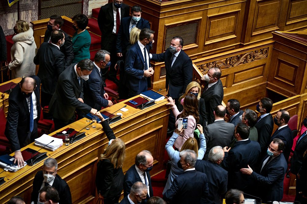 Προϋπολογισμός στη βουλή: Υπερψηφίστηκε με 158 υπέρ έναντι 142 κατά