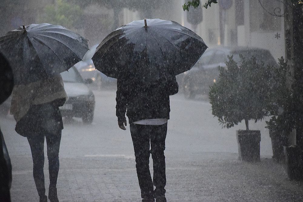 Έρχεται νέο κύμα κακοκαιρίας με βροχές και καταιγίδες – Αρναούτογλου: «Εν δυνάμει επικίνδυνες» (Video)