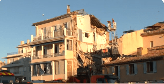 Γαλλία: Κατέρρευσε πολυκατοικία μετά από έκρηξη – Τουλάχιστον ένας νεκρός (Video)
