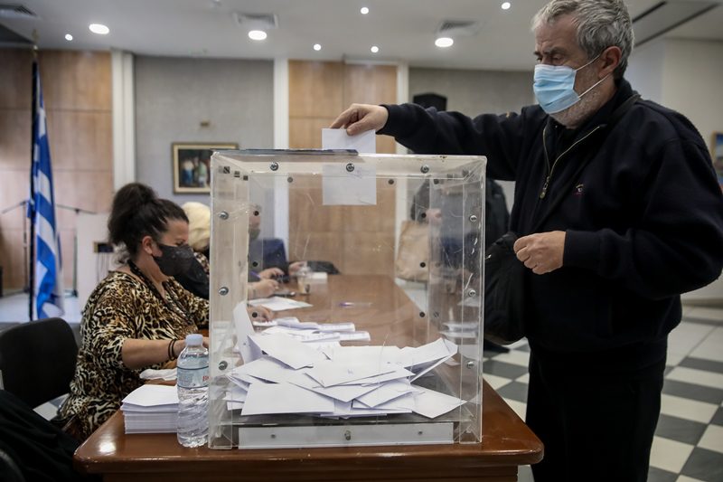 Δημοσκόπηση-ράπισμα για κυβέρνηση: Ανεπαρκή βρίσκει τα μέτρα το 81% των πολιτών