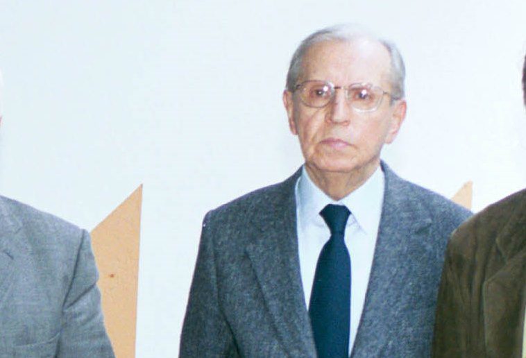 Πέθανε ο Γιάννης Φλώρος, πρώην υπουργός και ιδρυτικό μέλος του ΠΑΣΟΚ
