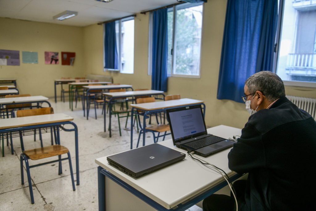Στο έλεος της «Ελπίδας» και η τηλεκπαίδευση την Τρίτη