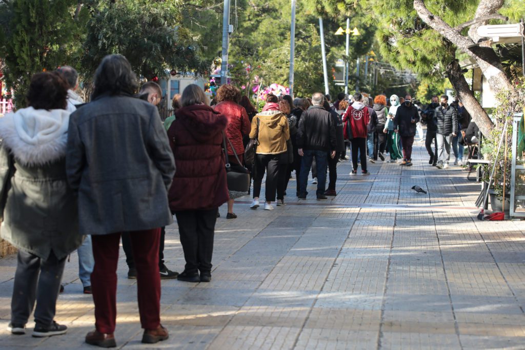 Και ο δήμος Μοσχάτου-Ταύρου έριξε στα 25 ευρώ την τιμή των PCR