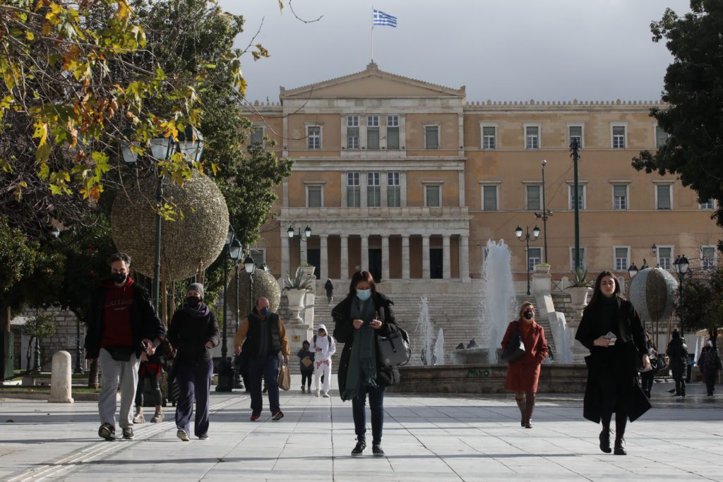 Κορονοϊός: Παράταση μίας εβδομάδας για τα μέτρα η εισήγηση της Επιτροπής