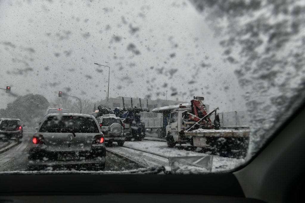 #Χιόνια: Οργή στο Twitter με την ανικανότητα της κυβέρνησης… που είναι κι αυτά τα Rafale να μας σώσουν