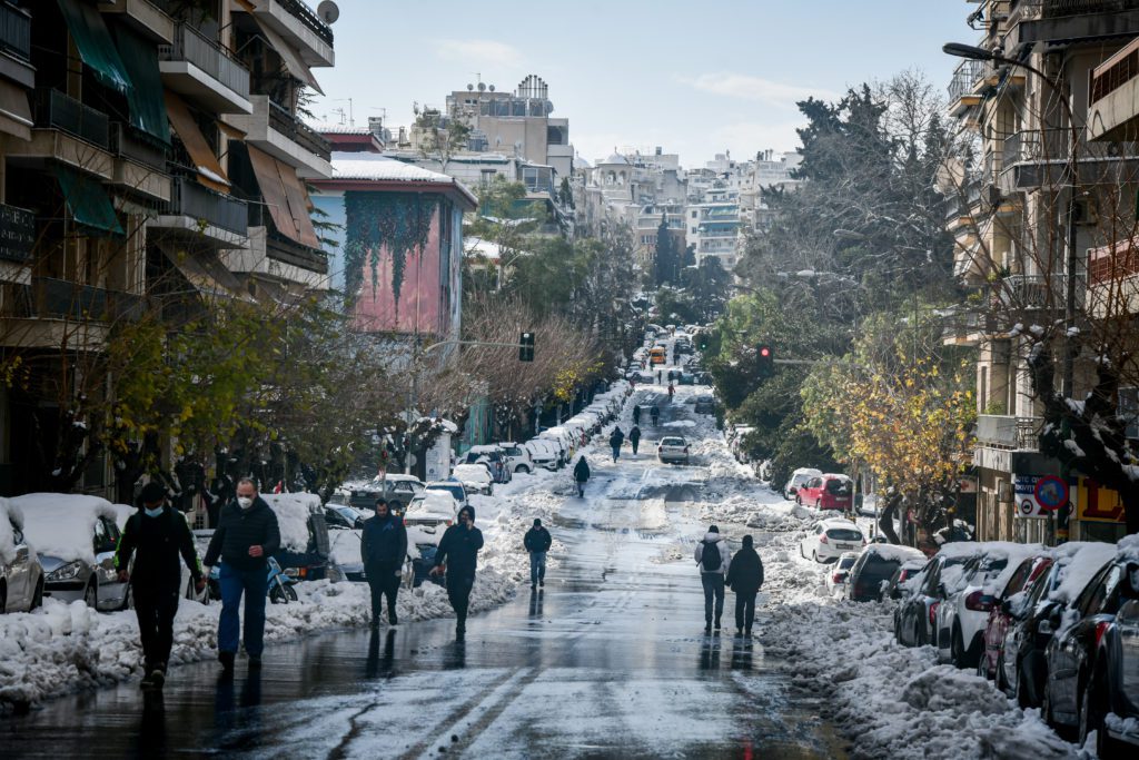 Τζανάκης: Η κακοκαιρία μπορεί να «φρενάρει» την εξάπλωση του κορονοϊού