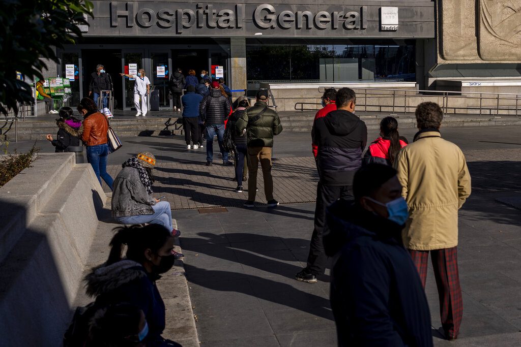 Ισπανία: Καταρρέουν τα νοσοκομεία στη Μαδρίτη της νεοφιλελεύθερης Ισαμπέλ Αγιούσο