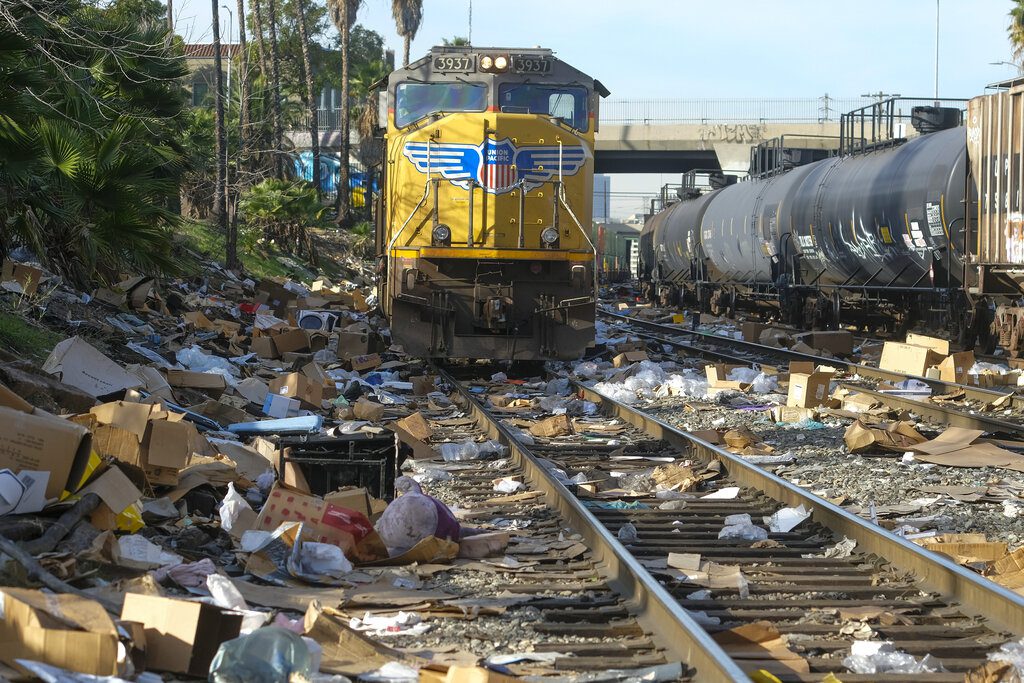 ΗΠΑ: Εκρηκτική αύξηση στις κλοπές τρένων στο Λος Άντζελες (video)