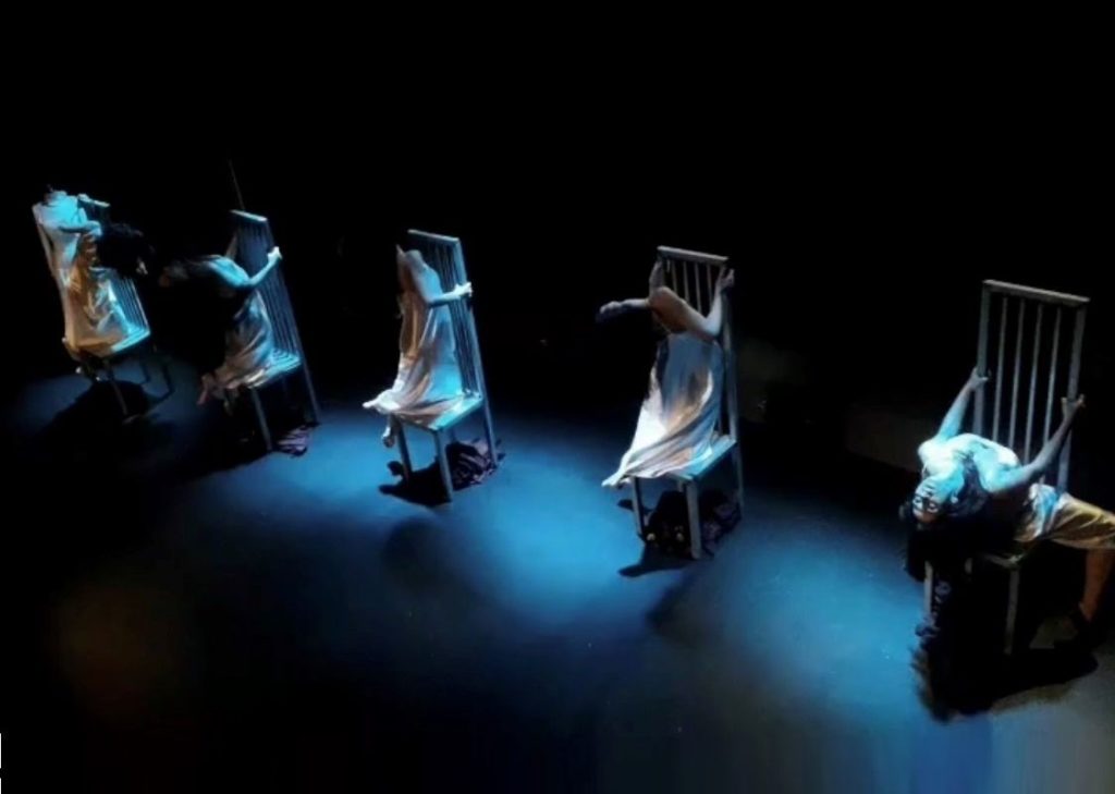 Το σπίτι της Bernarda Alba, του Φεντερίκο Γκαρθία Λόρκα, σε σκηνοθεσία Σταύρου Λίτινα