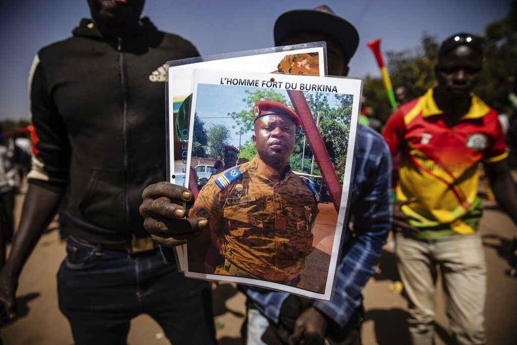 Μπουρκίνα Φάσο: Η Αφρικανική Ένωση ανέστειλε τη συμμετοχή της χώρας μετά το πραξικόπημα