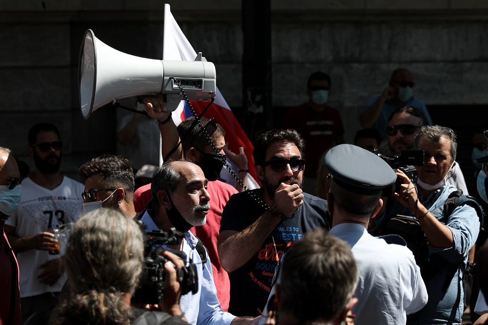 Με στάση εργασίας και συγκέντρωση στο υπ. Παιδείας απαντούν οι εκπαιδευτικοί στο «επιτελικό μπάχαλο»