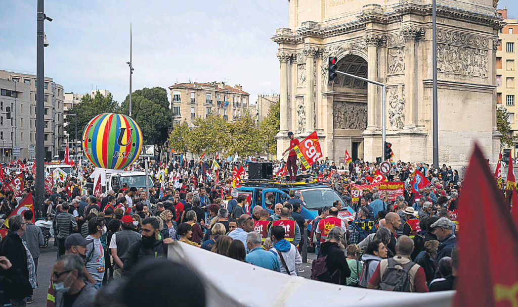 Γαλλία: Το σκορποχώρι της Αριστεράς