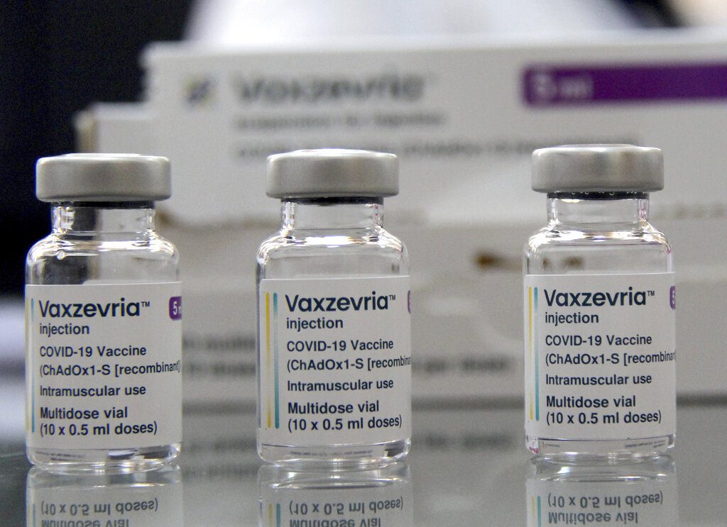 Βρετανία: Η ενισχυτική δόση με Vaxzevria ενισχύει τα αντισώματα κατά της μετάλλαξης Όμικρον