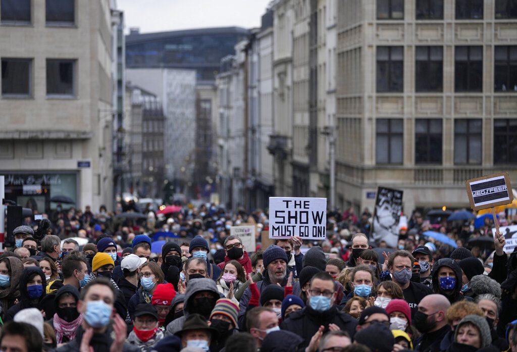 Βέλγιο: Χιλιάδες διαδηλωτές κατά μέτρων για κορονοϊό στις Βρυξέλλες (Video)