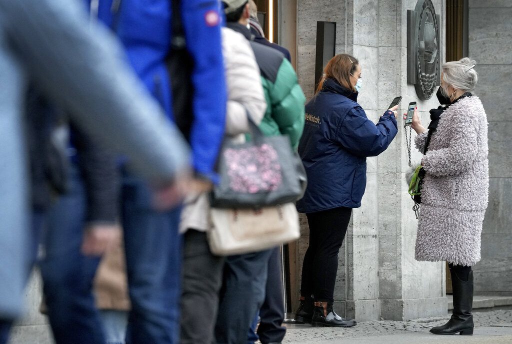 Ανησυχία στη Γερμανία: Η Βρέμη με σχεδόν 84% εμβολιασμένους πλήττεται σφοδρά από την Όμικρον