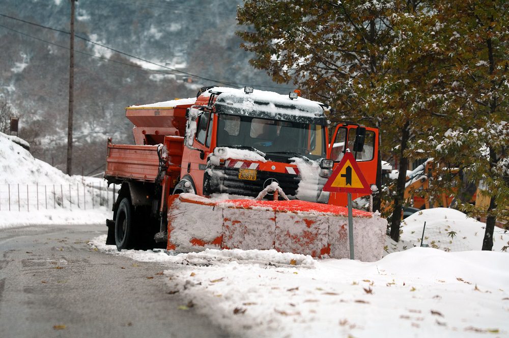 ΓΣΕΕ: Τι προβλέπεται για την ασφάλεια των εργαζομένων σε συνθήκες ψύχους, χιονοπτώσεων και παγετού