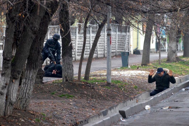 Καζακστάν: Περισσότεροι από 4.400 άνθρωποι έχουν συλληφθεί και 40 έχουν χάσει τη ζωή τους