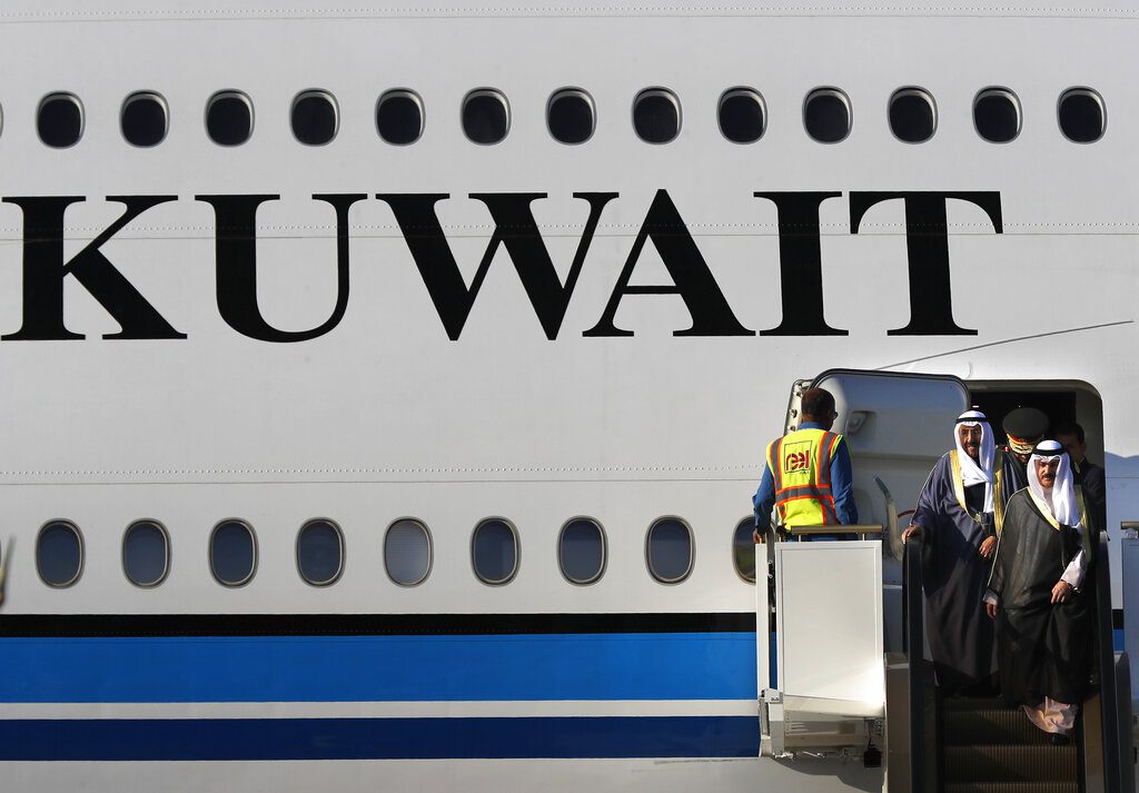 Μετάλλαξη Όμικρον: Το Κουβέιτ καλεί του πολίτες του να εγκαταλείψουν την Ευρώπη
