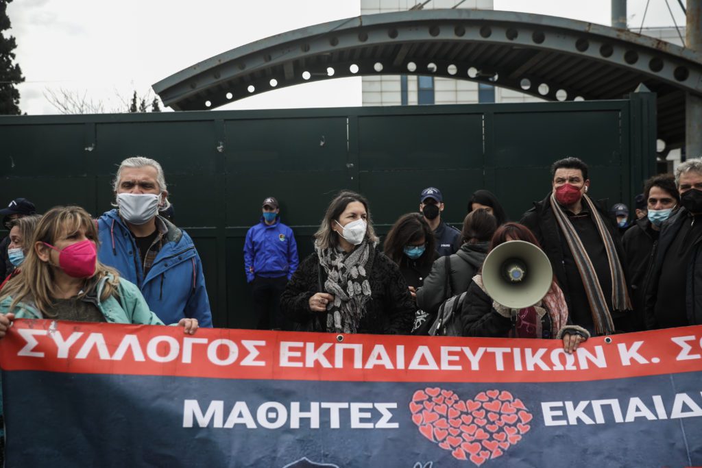Χουντικής σύλληψης απόφαση του υπουργείου Παιδείας: «Διώξτε τους διευθυντές που απεργούν»