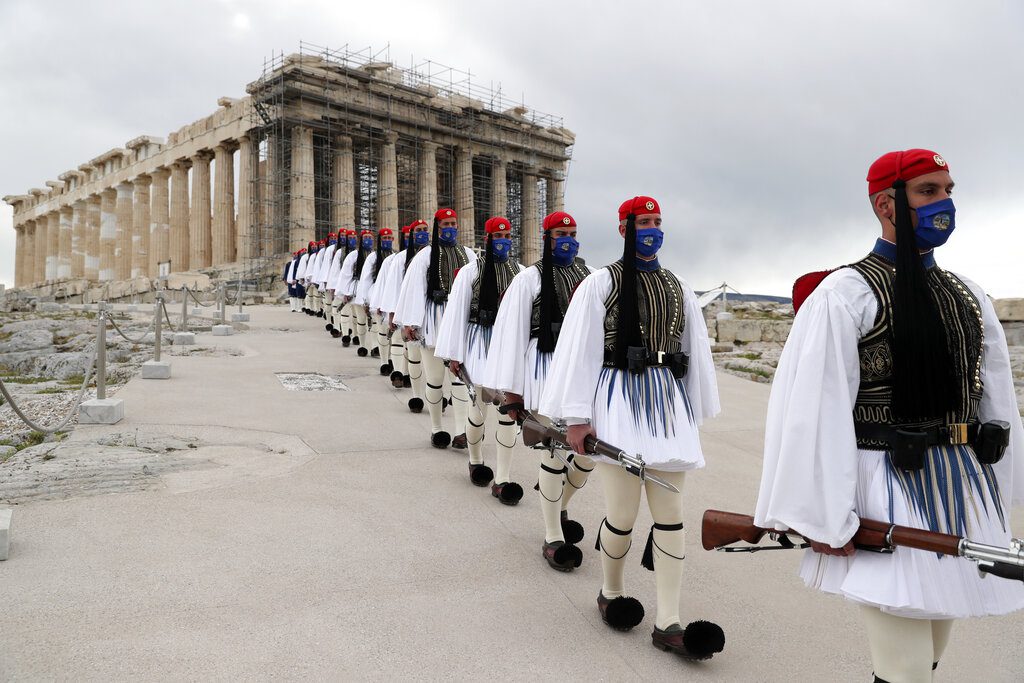 Ελάχιστη η ανάκαμψη του τουρισμού το 2021 σύμφωνα με τον αρμόδιο οργανισμό του ΟΗΕ