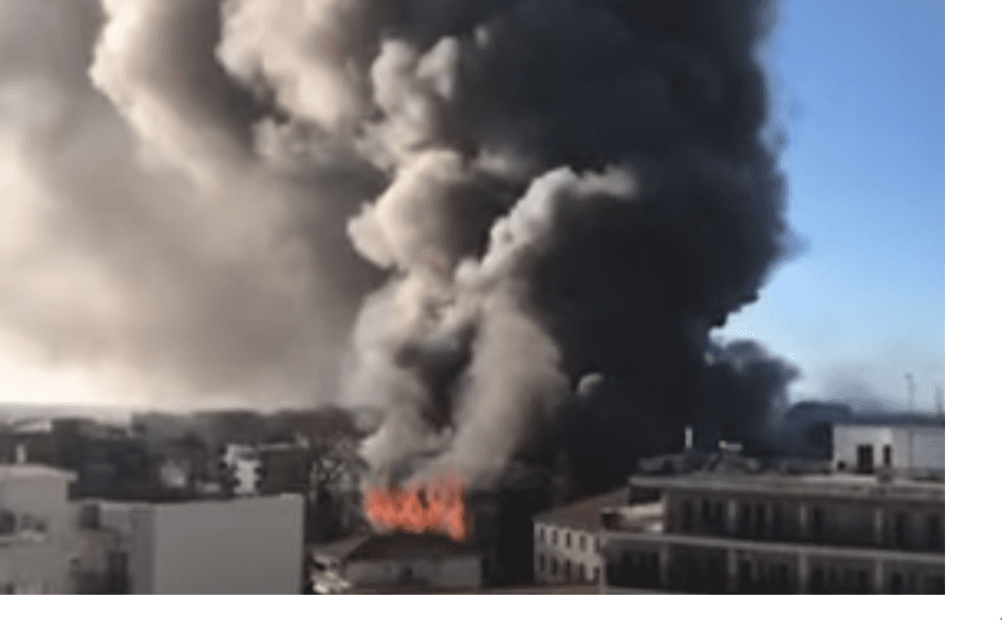 Ξάνθη:  Μεγάλη φωτιά σε καπναποθήκες στο κέντρο της πόλης