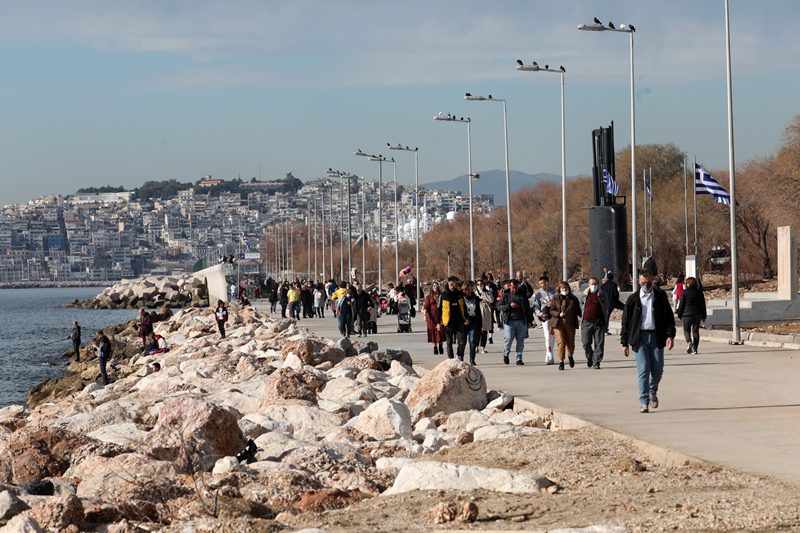 Λιακάδες και νέα άνοδος της θερμοκρασίας αύριο