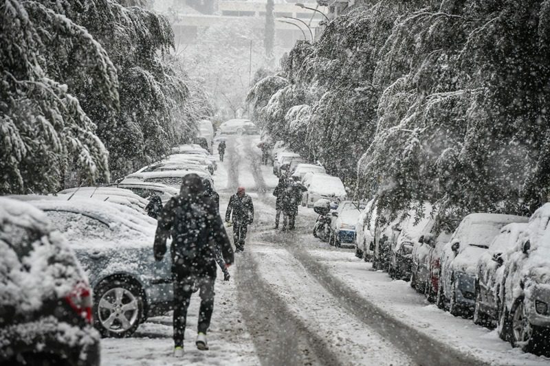 Νέες διακοπές στο οδικό δίκτυο της Αττικής από τα χιόνια