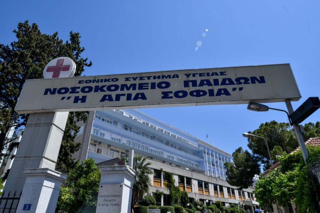 Επιτυχής η εγχείρηση για την επανασυγκόλληση του χεριού του 11χρονου από τη Ζάκυνθο – Σταθερή η κατάσταση του